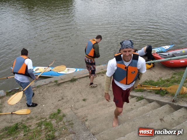 Zdjęcie w galerii na portalu naszraciborz.pl: Spływ kajakowy Ostrava-Zabełków wiadomości z regionu
