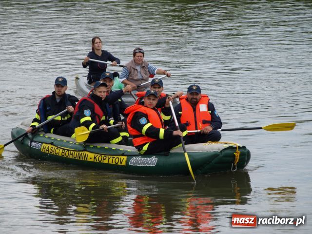 Zdjęcie w galerii na portalu naszraciborz.pl: Spływ kajakowy Ostrava-Zabełków wiadomości z regionu