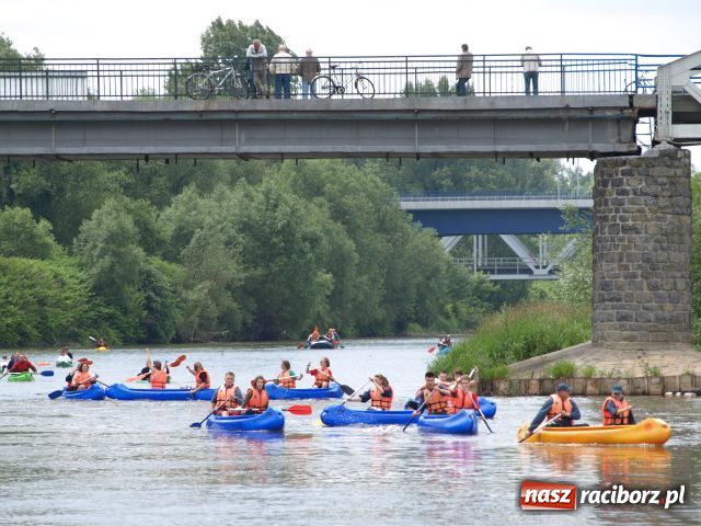 Zdjęcie w galerii na portalu naszraciborz.pl: Spływ kajakowy Ostrava-Zabełków wiadomości z regionu