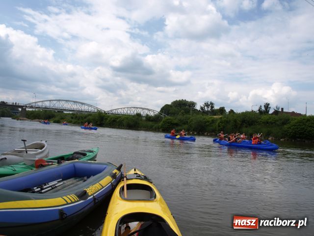 Zdjęcie w galerii na portalu naszraciborz.pl: Spływ kajakowy Ostrava-Zabełków wiadomości z regionu
