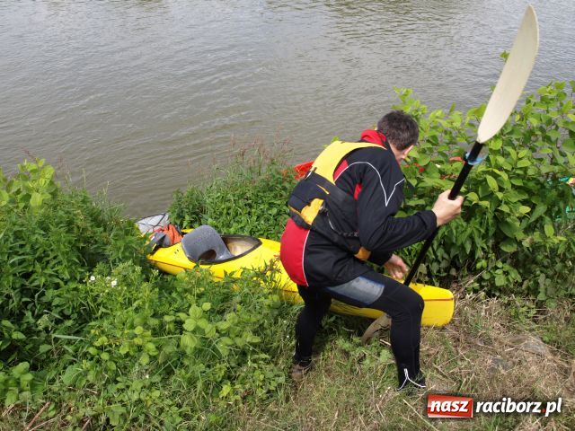 Zdjęcie w galerii na portalu naszraciborz.pl: Spływ kajakowy Ostrava-Zabełków wiadomości z regionu