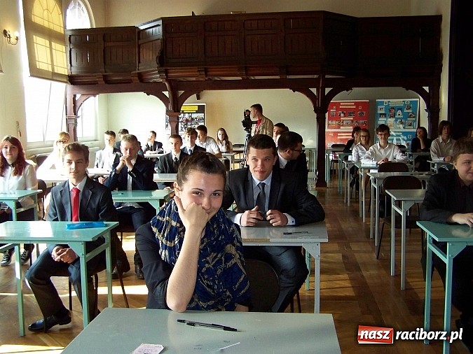 Zdjęcie w galerii na portalu naszraciborz.pl: Pierwszy dzień egzaminów w G5 wiadomości z regionu