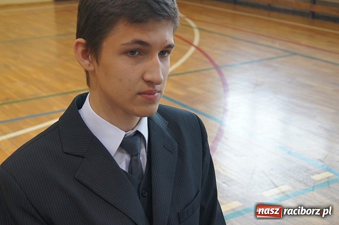 Zdjęcie w galerii na portalu naszraciborz.pl: Egzamin gimnazjalny w Nędzy: I luz, i stres wiadomości z regionu