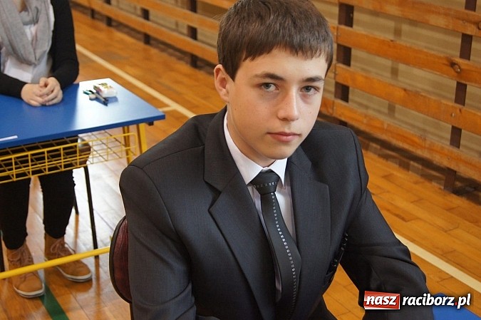 Zdjęcie w galerii na portalu naszraciborz.pl: Egzamin gimnazjalny w Nędzy: I luz, i stres wiadomości z regionu