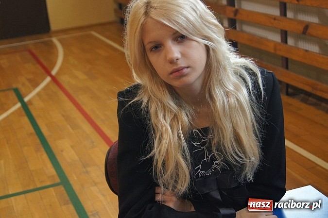 Zdjęcie w galerii na portalu naszraciborz.pl: Egzamin gimnazjalny w Nędzy: I luz, i stres wiadomości z regionu