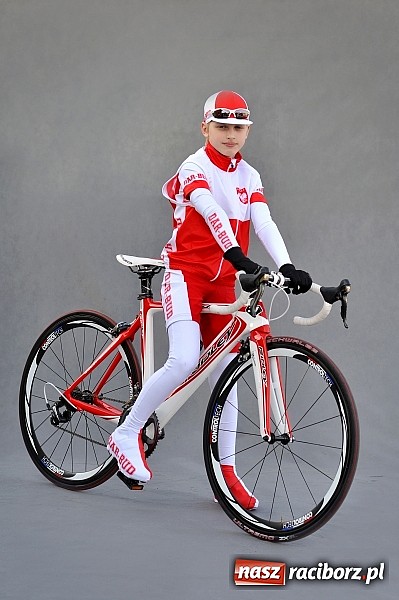 Zdjęcie w galerii na portalu naszraciborz.pl: Darbud Team na rowerach z Kietrza do Watykanu wiadomości z regionu