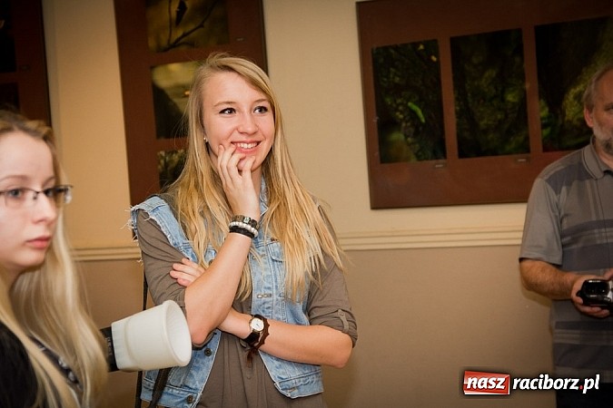 Zdjęcie w galerii na portalu naszraciborz.pl: Uwiecznione światło, barwa i kreska w galerii RCK wiadomości z regionu