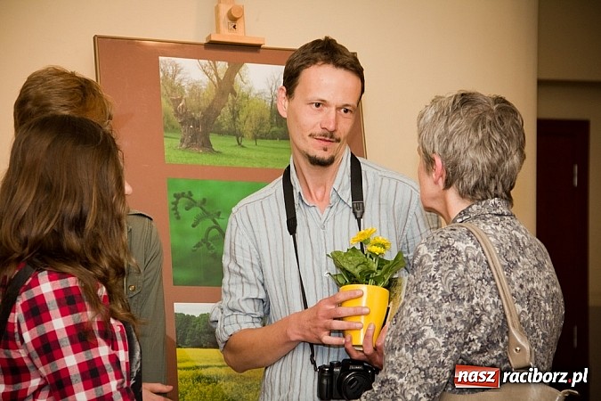 Zdjęcie w galerii na portalu naszraciborz.pl: Uwiecznione światło, barwa i kreska w galerii RCK wiadomości z regionu