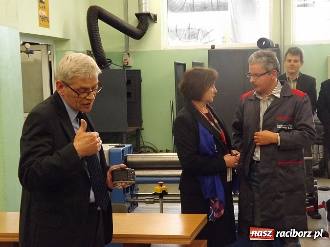 Zdjęcie w galerii na portalu naszraciborz.pl: Niekończąca się liczba miejsc pracy w Rafako wiadomości z regionu