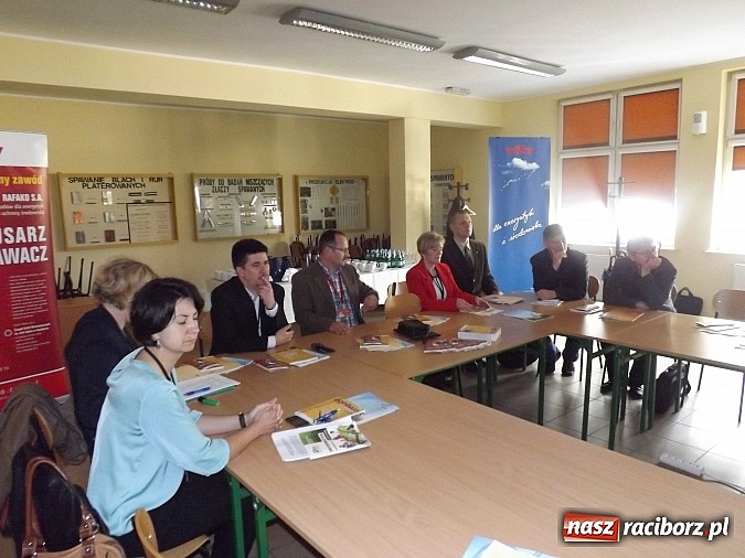 Zdjęcie w galerii na portalu naszraciborz.pl: Niekończąca się liczba miejsc pracy w Rafako wiadomości z regionu