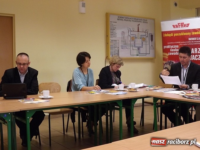 Zdjęcie w galerii na portalu naszraciborz.pl: Niekończąca się liczba miejsc pracy w Rafako wiadomości z regionu