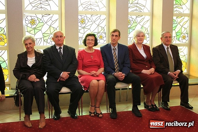 Zdjęcie w galerii na portalu naszraciborz.pl: Magiczny jubileusz, czyli Złote Gody w USC wiadomości z regionu