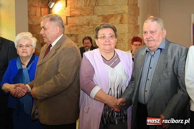 Zdjęcie w galerii na portalu naszraciborz.pl: Magiczny jubileusz, czyli Złote Gody w USC wiadomości z regionu