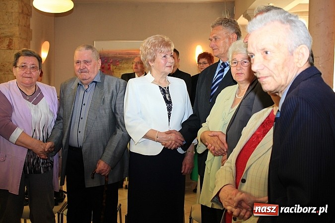 Zdjęcie w galerii na portalu naszraciborz.pl: Magiczny jubileusz, czyli Złote Gody w USC wiadomości z regionu