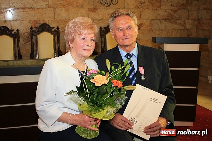 Zdjęcie w galerii na portalu naszraciborz.pl: Magiczny jubileusz, czyli Złote Gody w USC wiadomości z regionu