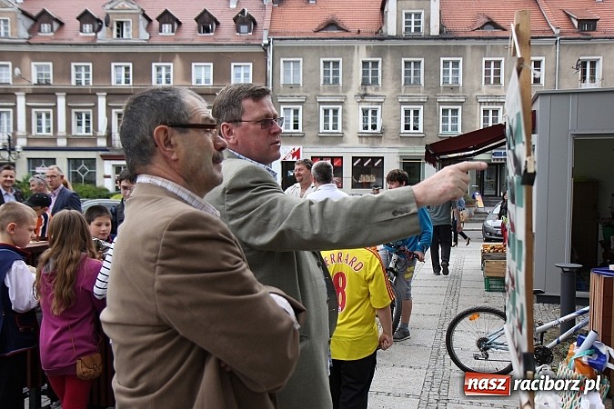 Zdjęcie w galerii na portalu naszraciborz.pl: Nowe fontanny otwarte z wielkim hukiem! wiadomości z regionu