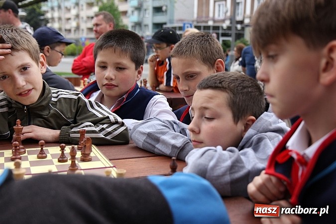 Zdjęcie w galerii na portalu naszraciborz.pl: Nowe fontanny otwarte z wielkim hukiem! wiadomości z regionu