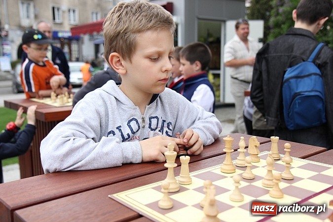 Zdjęcie w galerii na portalu naszraciborz.pl: Nowe fontanny otwarte z wielkim hukiem! wiadomości z regionu