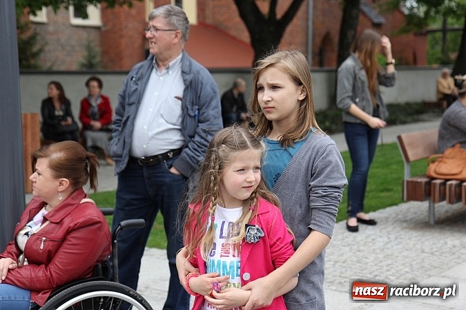 Zdjęcie w galerii na portalu naszraciborz.pl: Nowe fontanny otwarte z wielkim hukiem! wiadomości z regionu