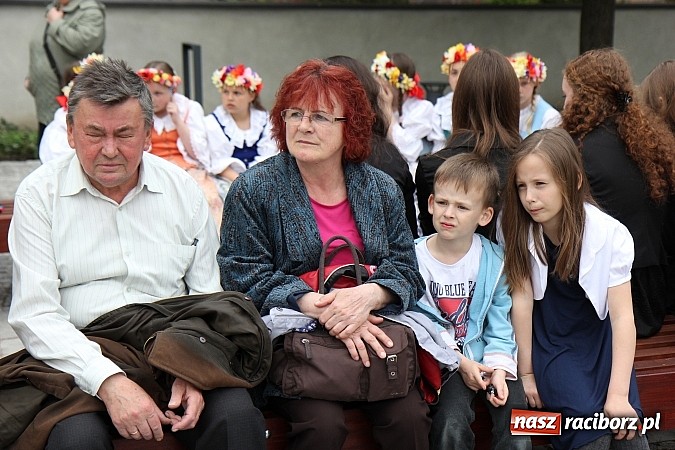 Zdjęcie w galerii na portalu naszraciborz.pl: Nowe fontanny otwarte z wielkim hukiem! wiadomości z regionu