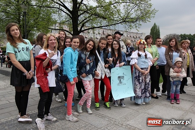 Zdjęcie w galerii na portalu naszraciborz.pl: Nowe fontanny otwarte z wielkim hukiem! wiadomości z regionu
