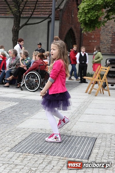 Zdjęcie w galerii na portalu naszraciborz.pl: Nowe fontanny otwarte z wielkim hukiem! wiadomości z regionu