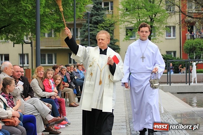 Zdjęcie w galerii na portalu naszraciborz.pl: Nowe fontanny otwarte z wielkim hukiem! wiadomości z regionu