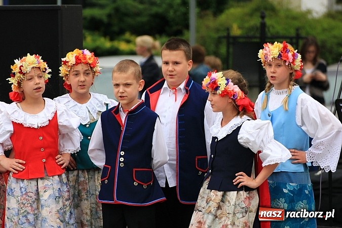 Zdjęcie w galerii na portalu naszraciborz.pl: Nowe fontanny otwarte z wielkim hukiem! wiadomości z regionu