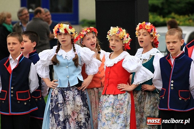 Zdjęcie w galerii na portalu naszraciborz.pl: Nowe fontanny otwarte z wielkim hukiem! wiadomości z regionu