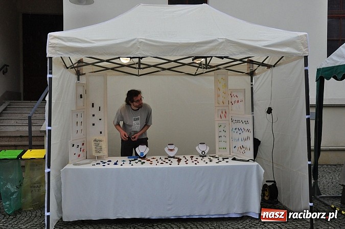 Zdjęcie w galerii na portalu naszraciborz.pl: Jarmark zamkowy ruszył. Pogoda łaskawa wiadomości z regionu