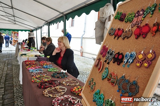 Zdjęcie w galerii na portalu naszraciborz.pl: Jarmark zamkowy ruszył. Pogoda łaskawa wiadomości z regionu