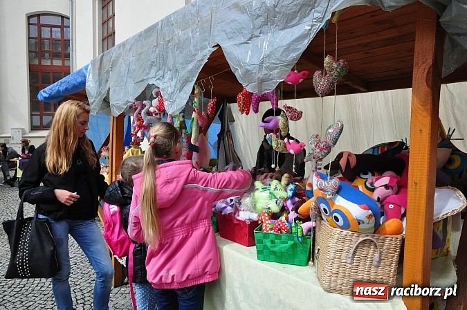 Zdjęcie w galerii na portalu naszraciborz.pl: Jarmark zamkowy ruszył. Pogoda łaskawa wiadomości z regionu