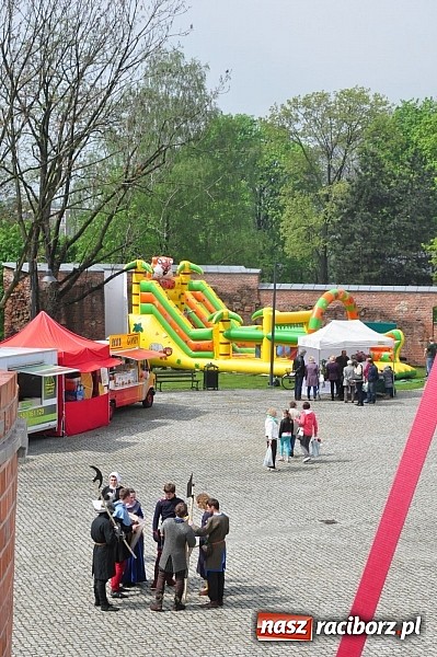 Zdjęcie w galerii na portalu naszraciborz.pl: Jarmark zamkowy ruszył. Pogoda łaskawa wiadomości z regionu