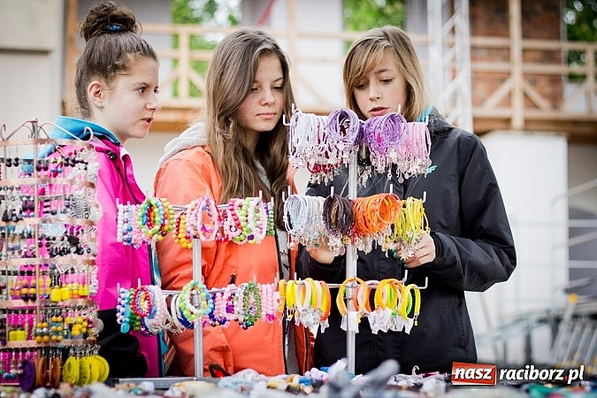 Zdjęcie w galerii na portalu naszraciborz.pl: Drugi zamkowy jarmark za nami. Nie dopisała tylko pogoda wiadomości z regionu