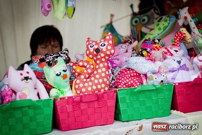 Zdjęcie w galerii na portalu naszraciborz.pl: Drugi zamkowy jarmark za nami. Nie dopisała tylko pogoda wiadomości z regionu