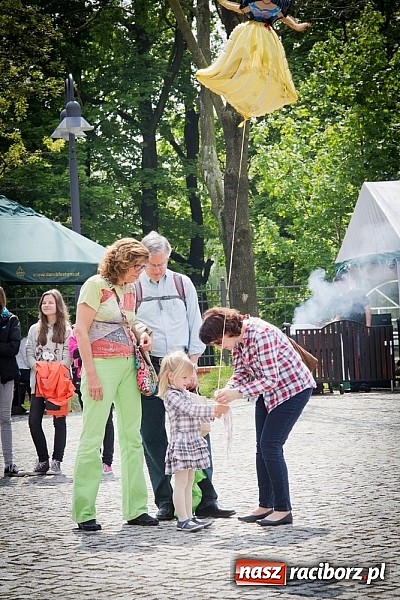 Zdjęcie w galerii na portalu naszraciborz.pl: Drugi zamkowy jarmark za nami. Nie dopisała tylko pogoda wiadomości z regionu