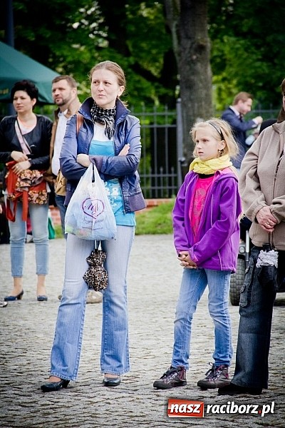 Zdjęcie w galerii na portalu naszraciborz.pl: Drugi zamkowy jarmark za nami. Nie dopisała tylko pogoda wiadomości z regionu
