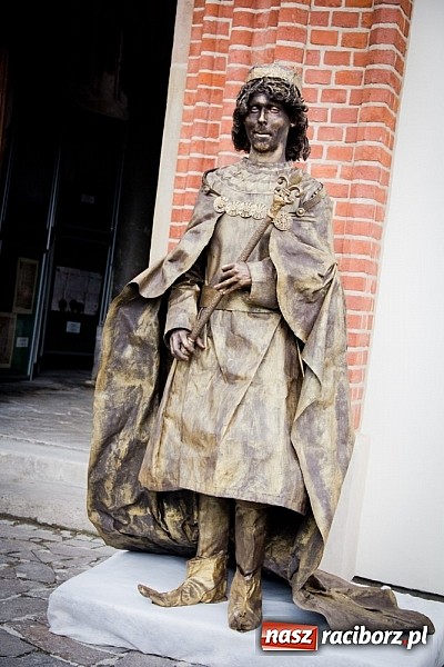 Zdjęcie w galerii na portalu naszraciborz.pl: Drugi zamkowy jarmark za nami. Nie dopisała tylko pogoda wiadomości z regionu