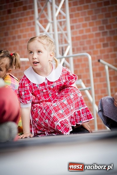 Zdjęcie w galerii na portalu naszraciborz.pl: Drugi zamkowy jarmark za nami. Nie dopisała tylko pogoda wiadomości z regionu