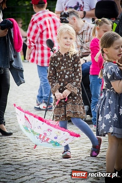 Zdjęcie w galerii na portalu naszraciborz.pl: Drugi zamkowy jarmark za nami. Nie dopisała tylko pogoda wiadomości z regionu