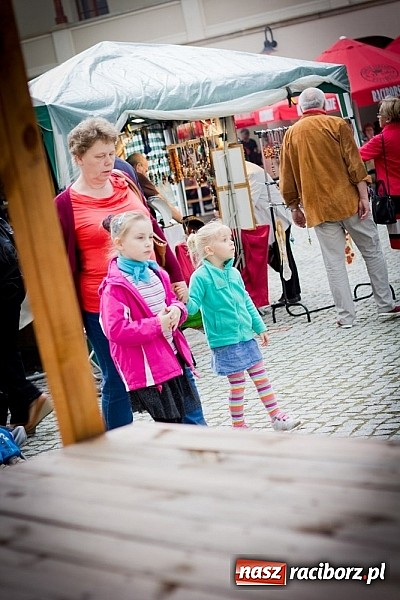 Zdjęcie w galerii na portalu naszraciborz.pl: Drugi zamkowy jarmark za nami. Nie dopisała tylko pogoda wiadomości z regionu