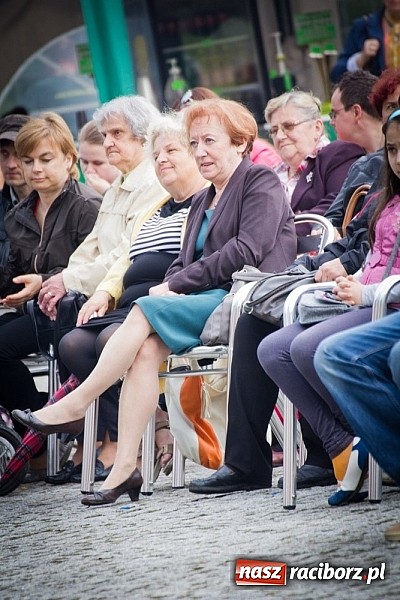 Zdjęcie w galerii na portalu naszraciborz.pl: Drugi zamkowy jarmark za nami. Nie dopisała tylko pogoda wiadomości z regionu