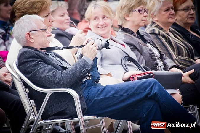 Zdjęcie w galerii na portalu naszraciborz.pl: Drugi zamkowy jarmark za nami. Nie dopisała tylko pogoda wiadomości z regionu