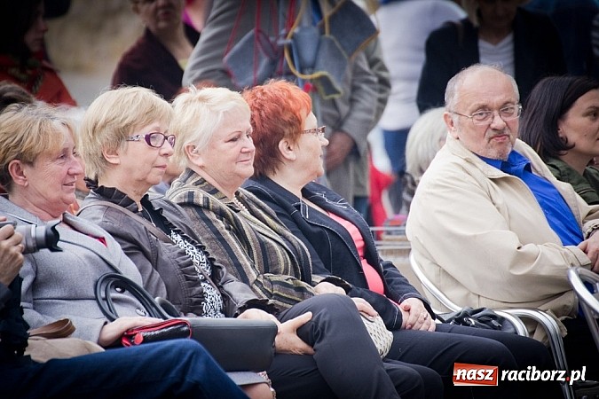 Zdjęcie w galerii na portalu naszraciborz.pl: Drugi zamkowy jarmark za nami. Nie dopisała tylko pogoda wiadomości z regionu