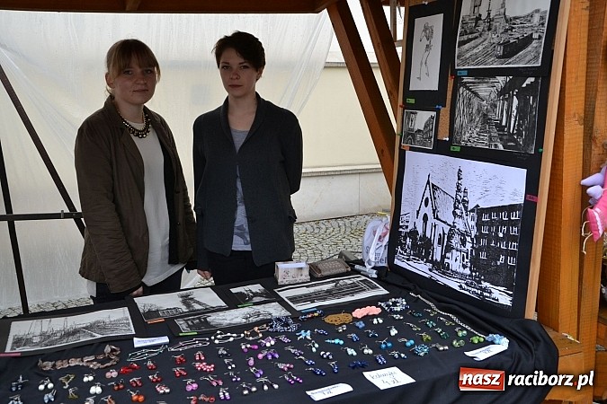 Zdjęcie w galerii na portalu naszraciborz.pl: Drugi zamkowy jarmark za nami. Nie dopisała tylko pogoda wiadomości z regionu