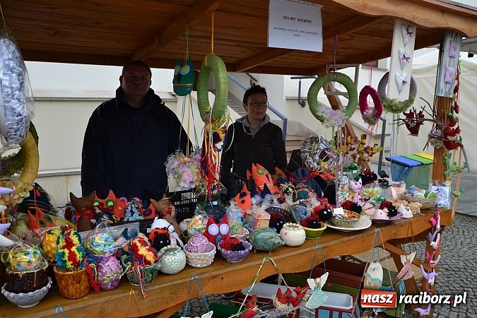 Zdjęcie w galerii na portalu naszraciborz.pl: Drugi zamkowy jarmark za nami. Nie dopisała tylko pogoda wiadomości z regionu