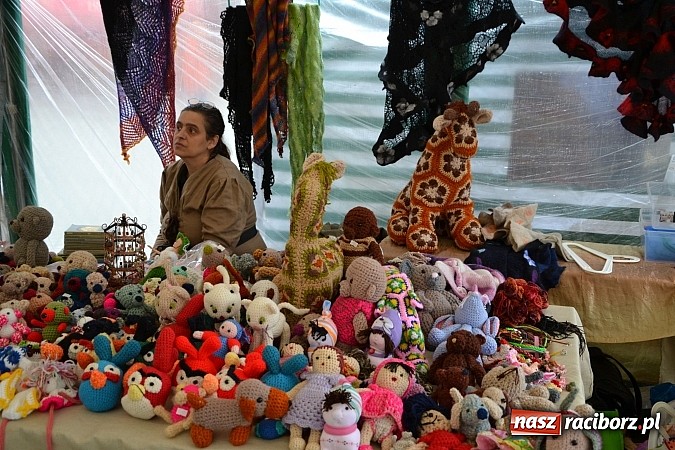 Zdjęcie w galerii na portalu naszraciborz.pl: Drugi zamkowy jarmark za nami. Nie dopisała tylko pogoda wiadomości z regionu