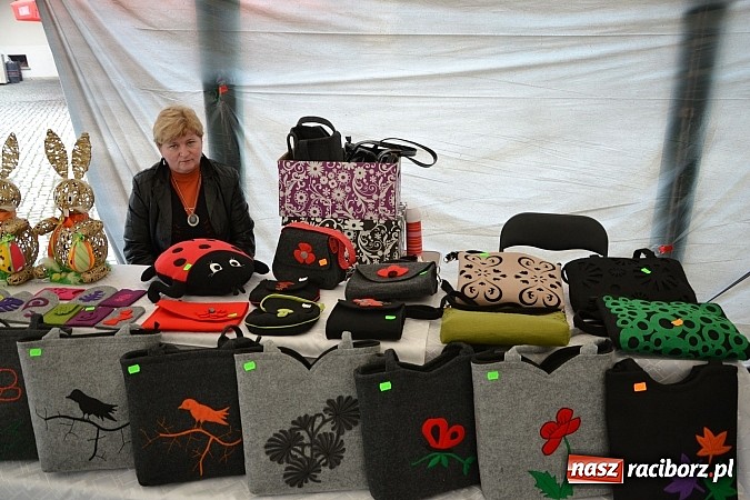 Zdjęcie w galerii na portalu naszraciborz.pl: Drugi zamkowy jarmark za nami. Nie dopisała tylko pogoda wiadomości z regionu