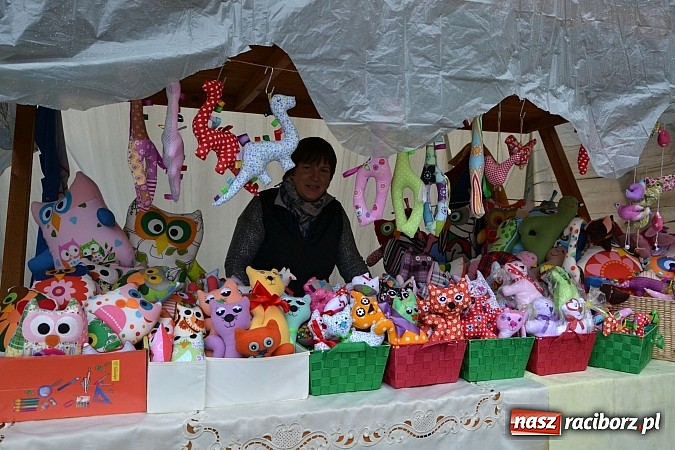 Zdjęcie w galerii na portalu naszraciborz.pl: Drugi zamkowy jarmark za nami. Nie dopisała tylko pogoda wiadomości z regionu