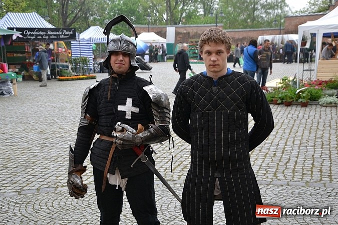 Zdjęcie w galerii na portalu naszraciborz.pl: Drugi zamkowy jarmark za nami. Nie dopisała tylko pogoda wiadomości z regionu